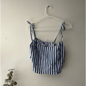 Women’s crop top tie strap